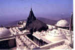 girnar 0004.jpg (95608 bytes)